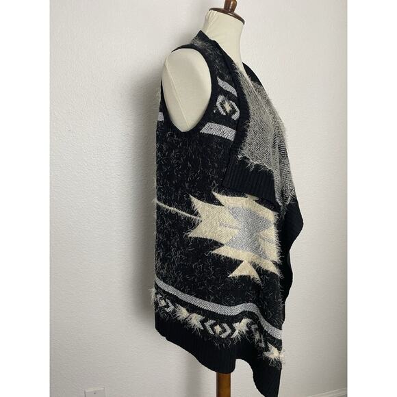 BCBGMaxAzria Sweater Vest Open Front Multicolor Print Knit Asymmetric - Picture 5 of 13